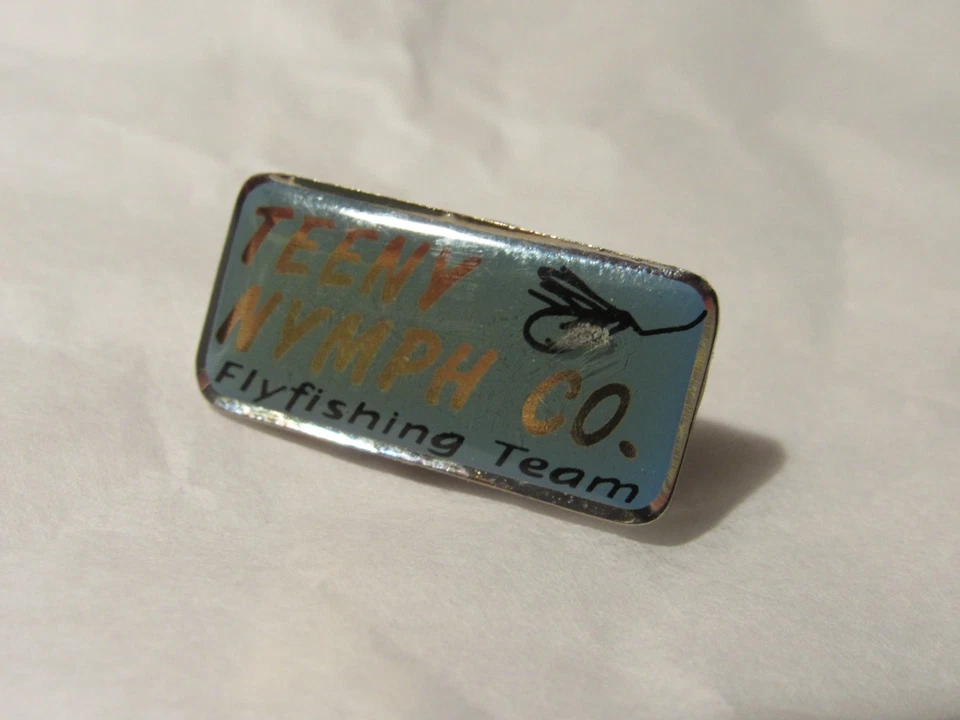 Vintage Teeny Nymph Co. Pin solapa equipo pesca con mosca. Foto 1 de 1