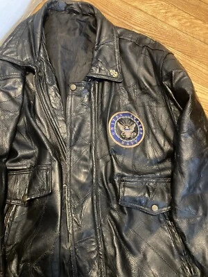 Chaqueta Bomber Cuero Estados Unidos Marina. Foto 1 de 4