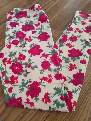 Lularoe OS Rojo Floral Sobre Fondo Crema Con Unicornio Oculto Nuevo sin Etiquetas Foto 1 de 4