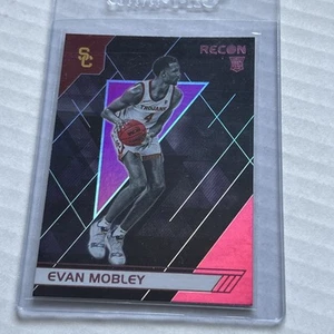 Panini Chronicles Recon Draft Picks 2021 Evan Mobley #122 Pink Prizm USC Trojans - Imagen 1 de 3