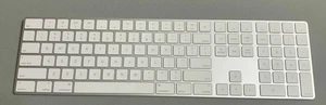 Apple Magic Keyboard 2 A1843 tastiera Bluetooth e cavetto Lightning - Foto 1 di 1