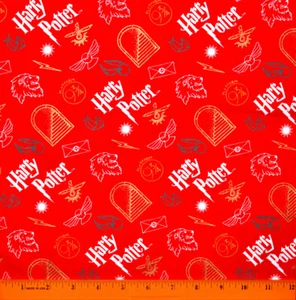 Harry Potter Fabric - HALF YARD - Sewing Quilting - 100% Cotton Gryffindor Red  - Picture 1 of 1