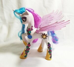 My Little Pony 2011 Talking Princess Celestia Unicorn Wings Light Up Talks A0633