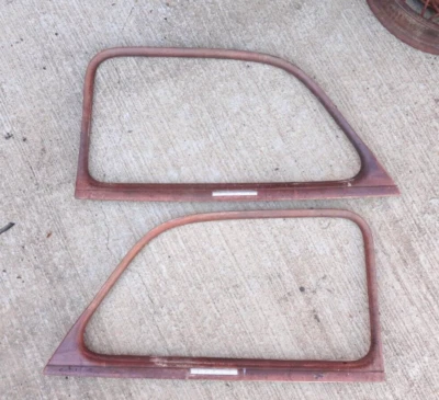 Chevy 1940 sedán de 4 puertas puerta delantera ventana adorno molduras originales GM par especial Foto 1 de 4