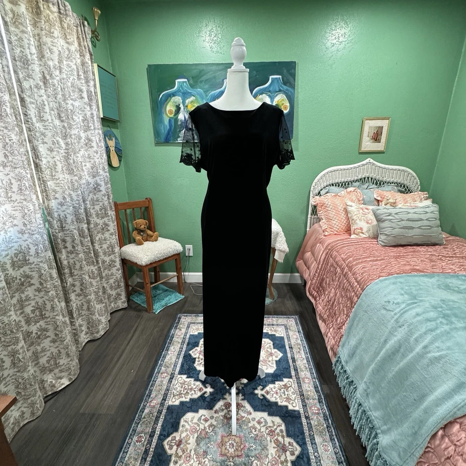 Vintage Evening Gown Black Velvet Lace Ballroom Dance Prom Party  Formal Size 16 - Image 1 of 4