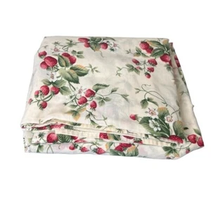 VTG Cannon Strawberry Vines Queen Size Fitted & Flat Sheet Set BOTTOM SHEET WORN - Picture 1 of 10