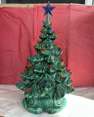 VTG 70s Atlantic Mold Ceramic Lighted Christmas Tree 17” Doves Birds Scroll Base - Image 1 of 4