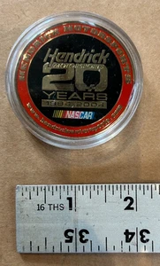 2004 Henrick Motorsports 20 Years Jeff Gordon Challenge Coin - Picture 1 of 2