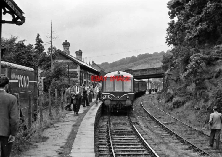 PHOTO  YNYSYBWL RAILWAY STATION 3 CAR SUBURBAN DMU SET ON SLS SPECIAL DUTY VIEW - Image 1 of 1