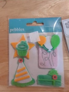 Set of 3 Layered Felt Scrapbook Embellishments - Picture 1 of 4