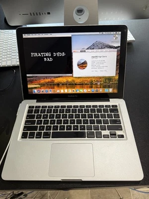 Notebook Apple MacBook Pro 2010 13" 2.4Ghz - 4GB - 500GB HD - macOS High Sierra - Imagem 1 de 4