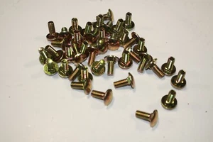 1500 Pc's 5/16"-18 x 3/4" Grade 5 Carriage Bolt Yellow Zinc - Picture 1 of 3