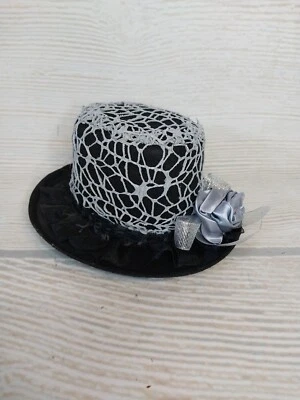 ¡Nuevo! Fascinator Sombrero Diadema Elevación Negro Plata Juegos con disfraces Halloween Fiesta Vestir  Foto 1 de 4