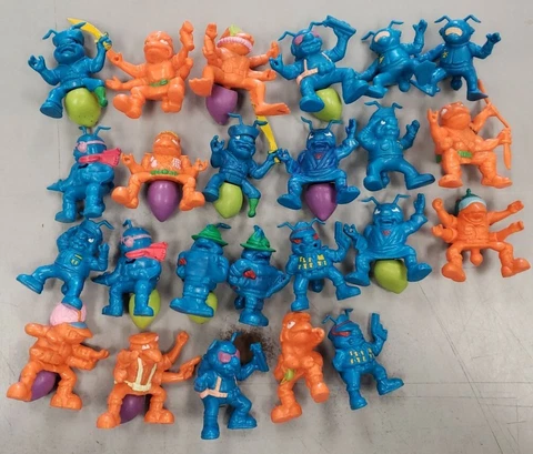 Vintage Army Ants x24 Loose Figure Lot Cover