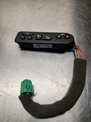 03-06 Interruptor de asiento térmico para conductor Chevy Avalanche 1500 GM con pedales ajustables Foto 1 de 4