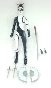 MARVEL LEGENDS LADY BULLSEYE 100 % KOMPLETT MARVELS KNIGHTS SERIE 6 ZOLL MASSSTAB - Bild 1 von 2