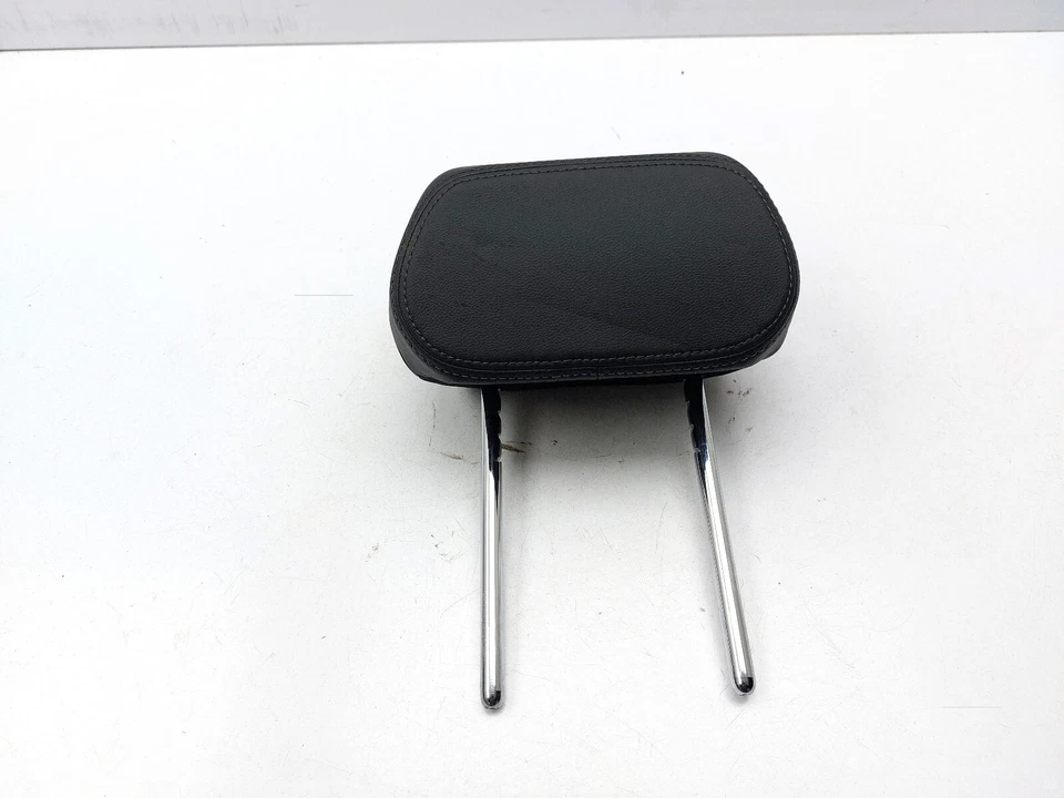 REPOSACABEZAS ALFA ROMEO GIULIA 2023 CUERO SE ADAPTA TRASERO IZQUIERDO O DERECHO - Imagen 1 de 4