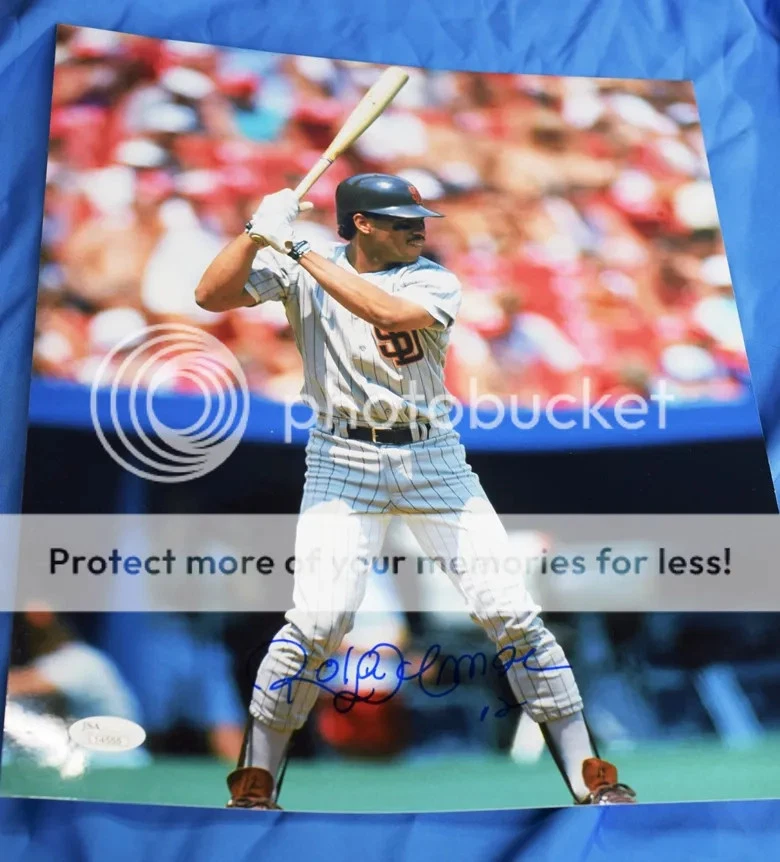 Roberto Alomar Jsa Signed 11x14 Photo Authenticated Autograph - Image 1 of 1