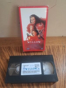 Willow VHS 1988 RCA/Columbia George Lucas Ron Howard Warwick Davis Fantasy - Picture 1 of 3