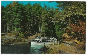 VTG Postcard - Autumn at Wisconsin Dells, Wisconsin - Picture 1 of 2