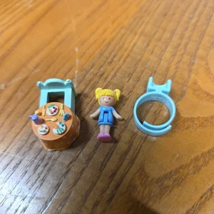 RAR Polly Pocket Tiny Tina's Dinner Time Ring 1989 komplett (Peach Variation) - Bild 1 von 7