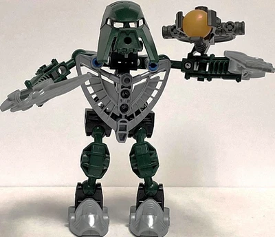 Genuine LEGO Bionicle: Matoran of Mahri Nui Set 8929 DEFILAK – Complete **USED** - Image 1 of 4