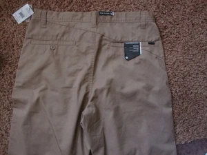 Men's Volcom fricken chino shorts RELAXED RISE REGULAR FIT SIZE 34 NWT RET $50 - Picture 1 of 4