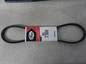Nos Courroies V-Belt Automobiles XL Ford GMC Mazda PORSCHE 911 Volvo 7300 - Picture 1 of 5