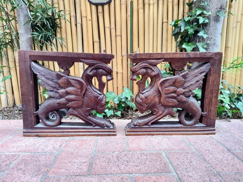 + VTG/ATQ PAIR OF EUROPEAN HAND CARVED GOTHIC FURNITURE GRIFFONS 14"x 13" + Cover