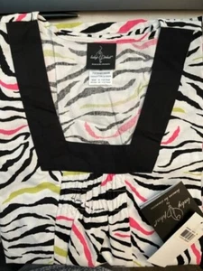 Baby Phat Nurses Uniform Scrub Top 268888C  GOTS  Size M - Picture 1 of 1