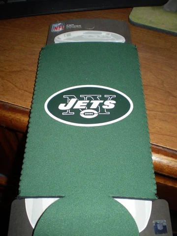 New York Jets  24 ounce  KOOZIE  HOLDER Holds Big Cans or Soda Bottle Cover