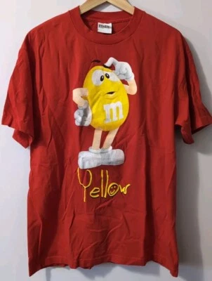 Camiseta Vintage M&Ms Amarela Vermelha Amendoim Manga Curta Grande Gráfica Doces - Imagem 1 de 4