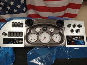 NEW OLD STOCK AMERICAN DREAM RV INSTRUMENT PANEL /CLUSTER 2002 -200? - Picture 1 of 10