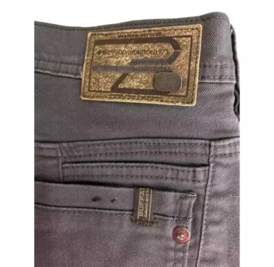 Vaqueros rectos Buffalo David Bitton gris lavado | Seis-X | Talla 44x30 | Foto 1 de 4