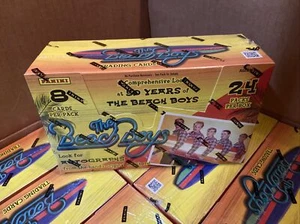 2013 Panini Beach Boys fabrikversiegelte Box 24 Packungen 8 Karten pro Packung mögliche Autos - Bild 1 von 5