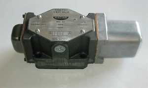 RACINE OD4-DTHS-204S DIRECTIONAL VALVE - Picture 1 of 3