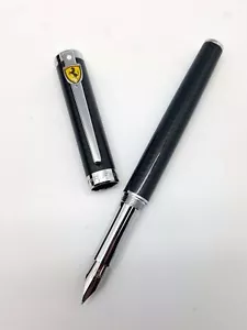 Sheaffer Ferrari Intensität Kohlefaser mittlerer Füllfederhalter (FE0950853) - Bild 1 von 7