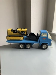 VINTAGE TONKA RAMP HOIST TRUCK AND T-6 DOZER, VERY RARE HARD TO FIND, 1970’s - Picture 1 of 22
