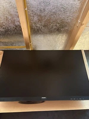 Philips V Line 24 inch Frameless Full HD (1920 x 1080) 100Hz Monitor - Black - Image 1 of 4