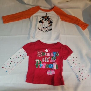 Christmas and Halloween Baby Toddler T-Shirt Blouse Size 12 mo unicorn , mommy - Picture 1 of 6