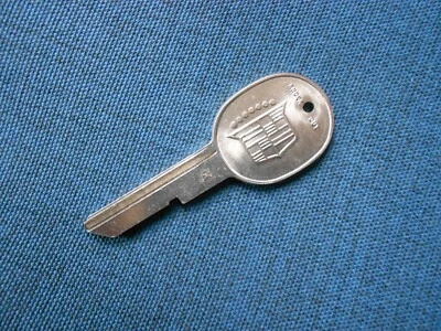 通用凯迪拉克 Crest (K) Nos 钥匙空白 Fleetwood Deville Eldorado 1970 74 78 82 — 第 1/2 张图片