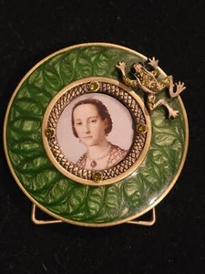 Two's Company Rhinestone frog Green Enamel Round Picture Frame w Clip and label - Picture 1 of 6