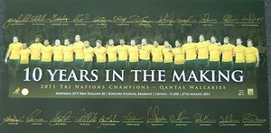 AUSTRALIAN WALLABIES TRI NATION CHAMPIONS HAND TEAM SIGNED LIMITED EDITION PRINT - Picture 1 of 1