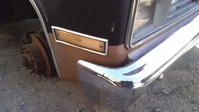 Passenger Corner/Park Light Fits 81-91 BLAZER/JIMMY (full size) 24674565 Foto 1 de 4