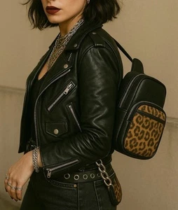 Borsa Alexander Wang Attica stampa leopardata cintura pelle nera marsupio nuova $995 - Foto 1 di 13
