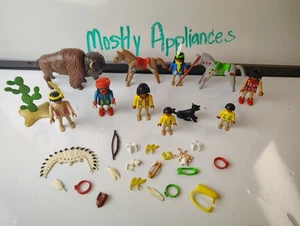 Lote de Figuras Indias Playmobil Western Vintage - Años 70 - Bisonte, Caballo, Cactus, Perro - Imagen 1 de 10