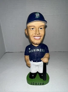 Ichiro Suzuki - MLB Hand Painted Bobble Head Doll Seattle Mariners - Picture 1 of 5