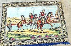 Vintage Velvet Tapestry Cabin Decor Wall Rug Art Western Cowboys 72" x 49" - Imagen 1 de 2