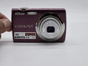 PARTS OR REPAIR Nikon CoolPix S220 10.0MP Digital Camera Purple Plum NO POWER - Picture 1 of 6