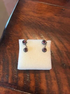 Family Estate Vintage Sterling Silver stamped 925 Garnet Earrings - Picture 1 of 15
